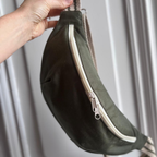 BANANA BAG XS