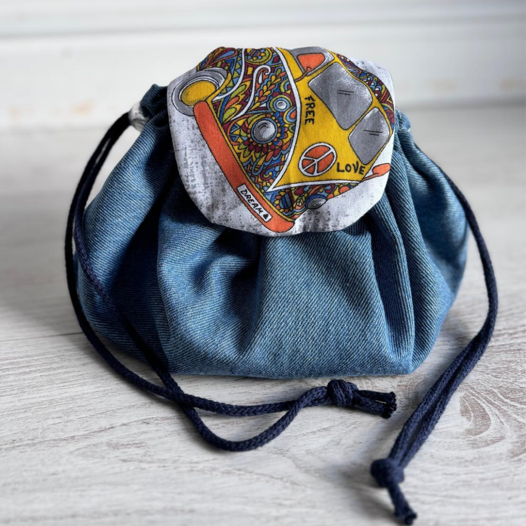 ROUND POCHETTE